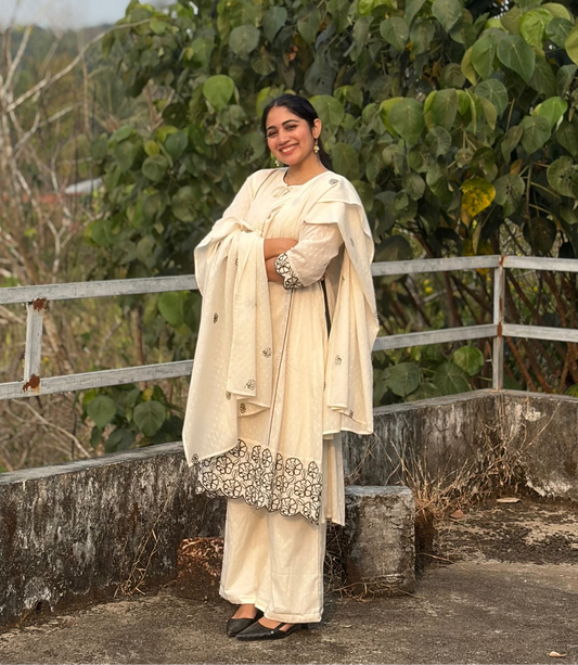 Ivory Floral Embroidered Kurti Set with Dupatta