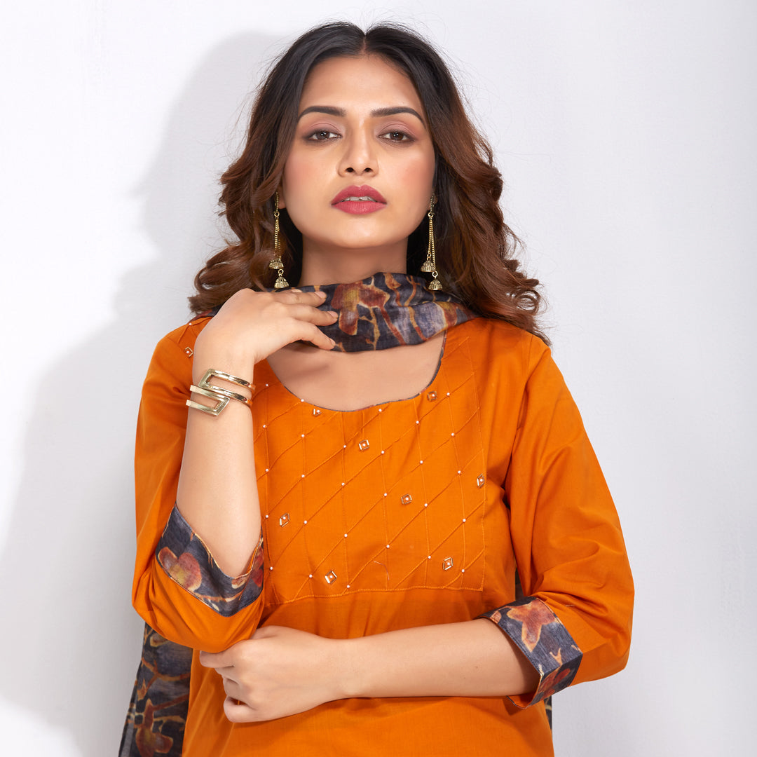 Pearl Embroidered Kurti Set