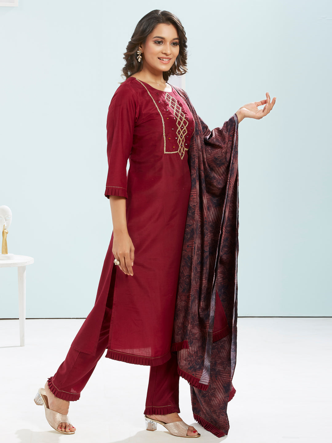 Embellished Kurti Set