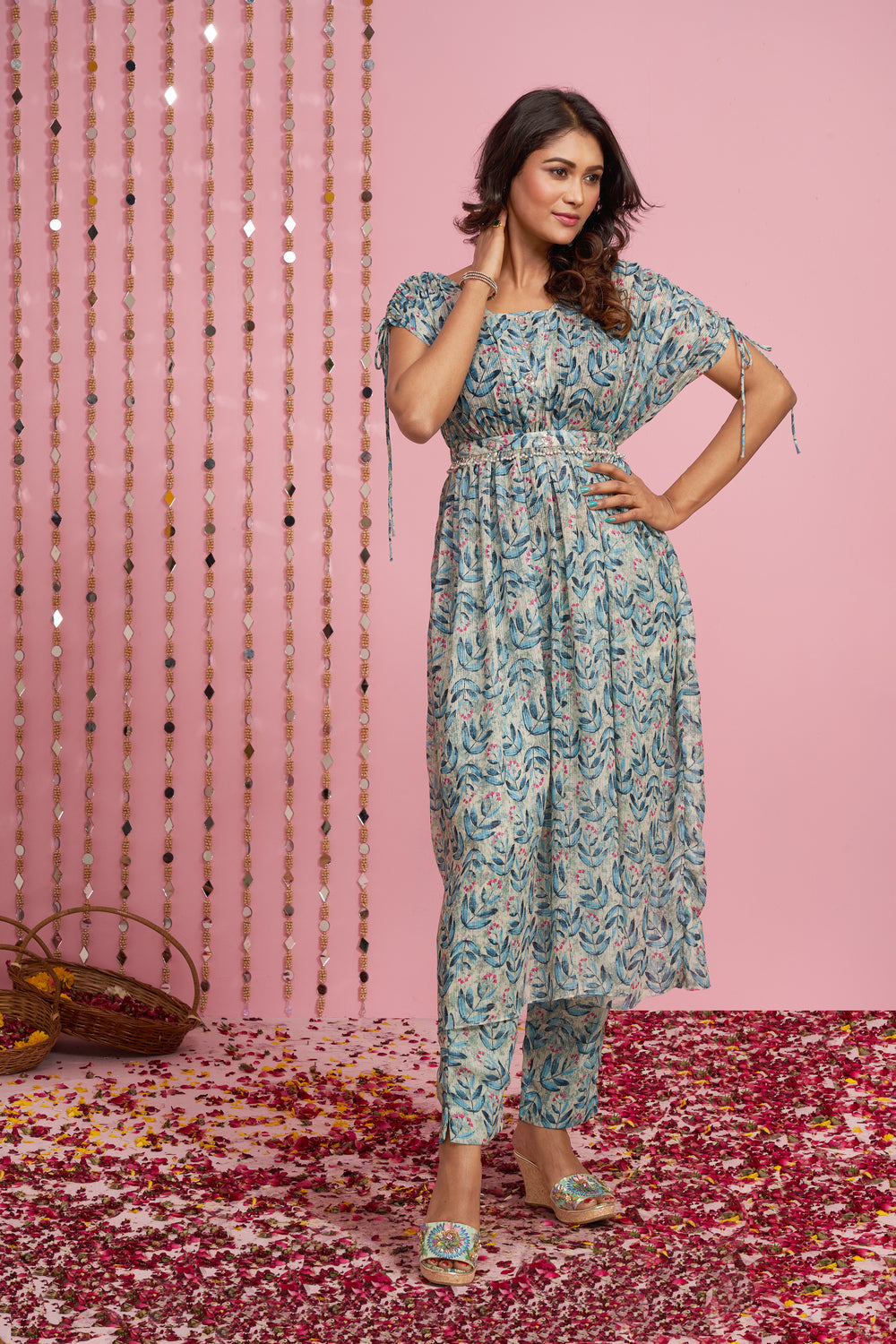 Kaftan Sleeves Kurti Set With Fancy Belt I-6541