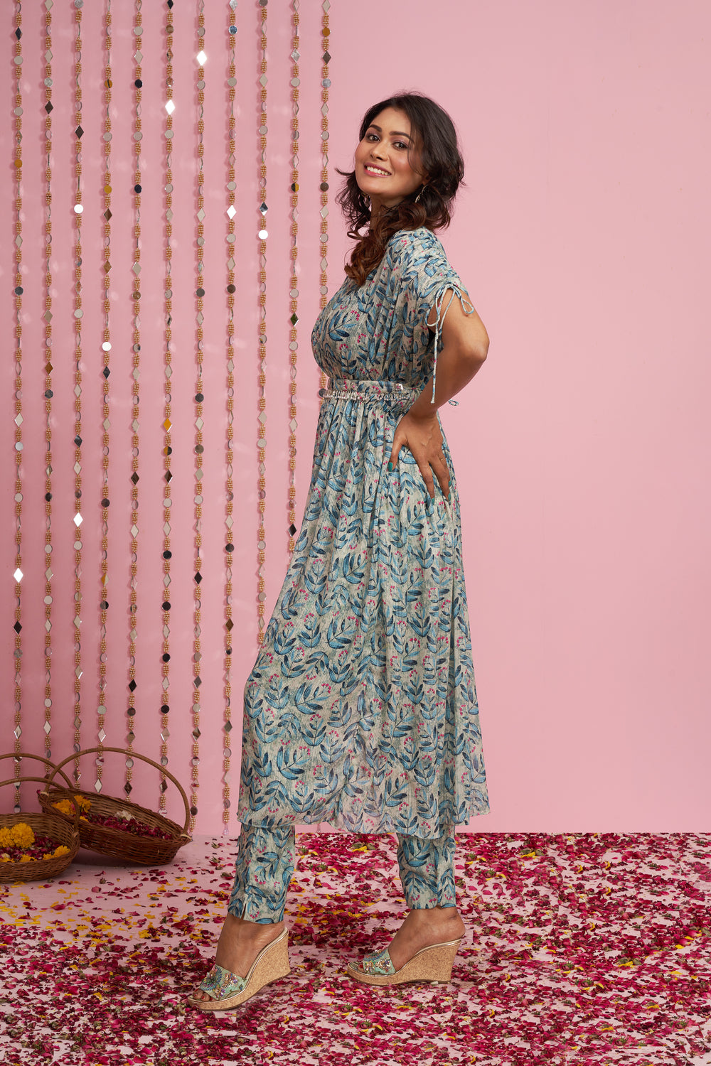 Kaftan Sleeves Kurti Set With Fancy Belt I-6541