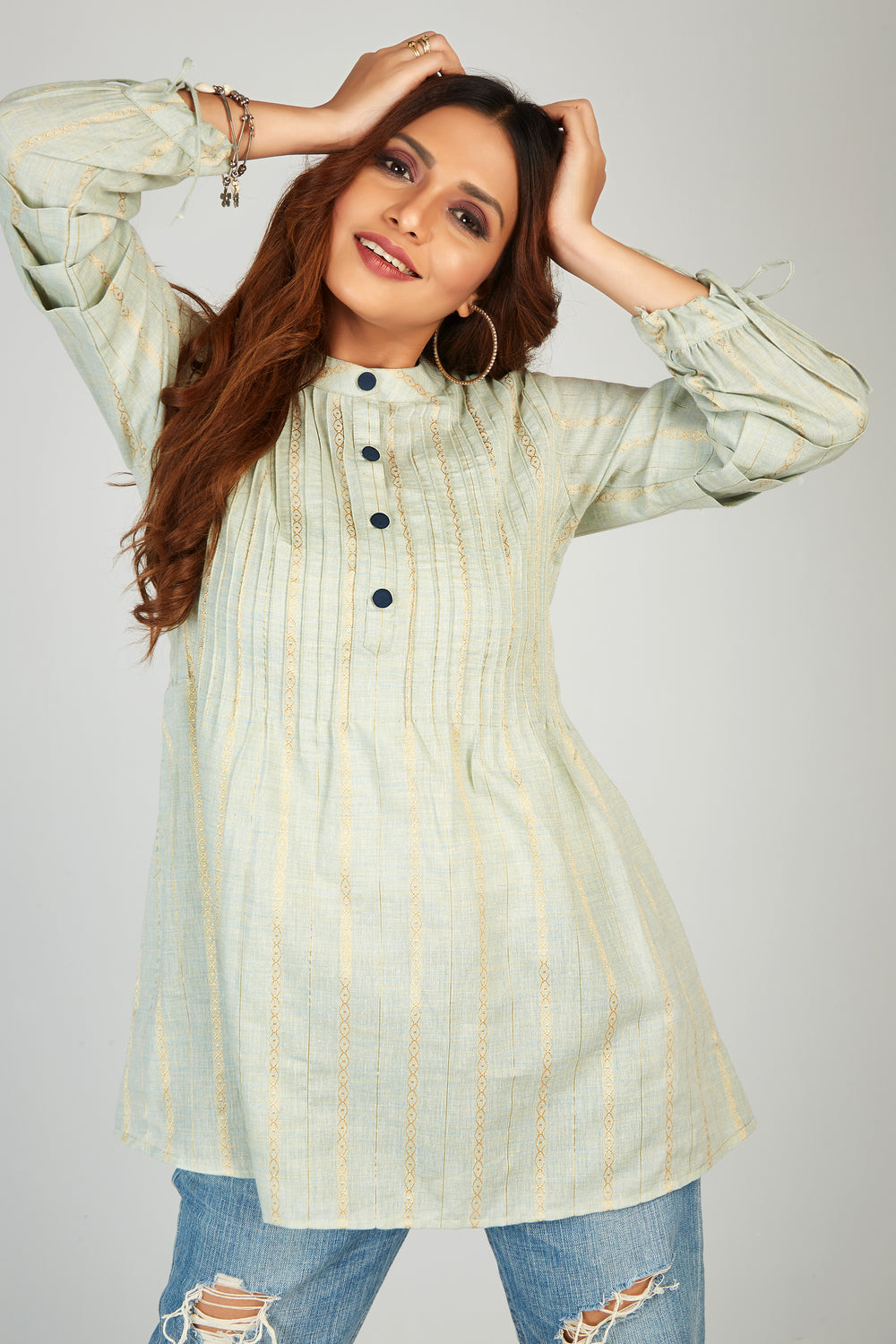Chique Tunic With Balloon Sleeves