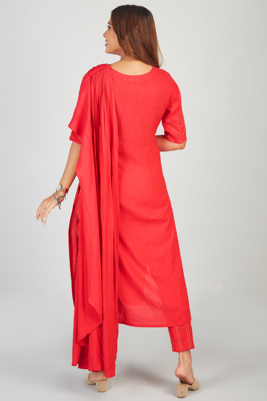 Pearl Emboridered Kurti Set With Attached Dupatta