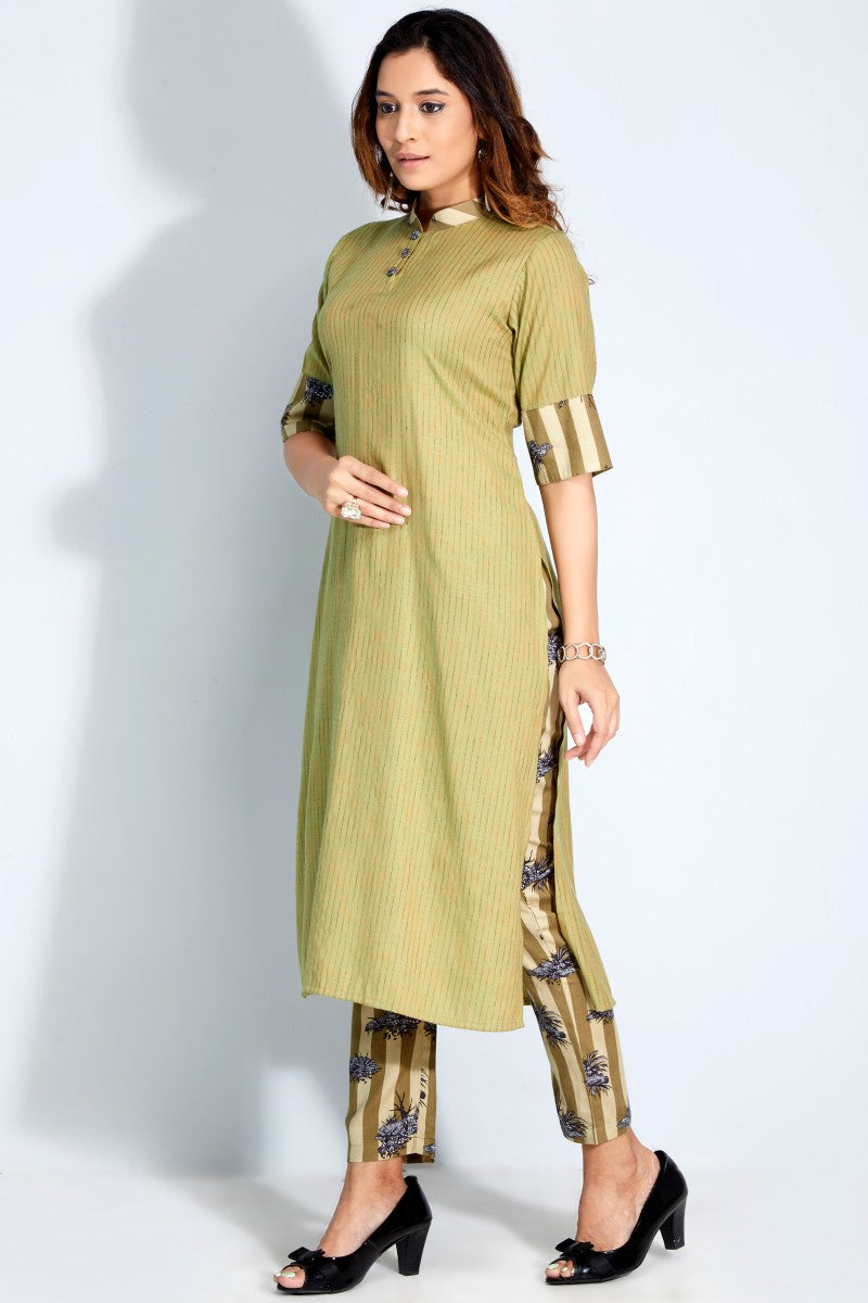 Unique Smart Looking Kurti Set With Pant