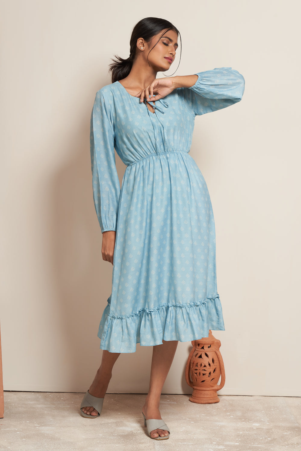 Full Balloon Sleeves Mid Length Dress