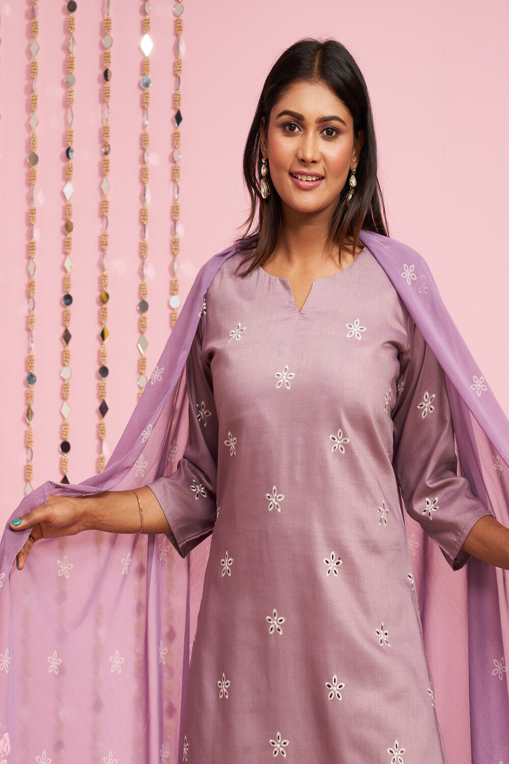 Cutwork Detail Kurti Set With Dupatta