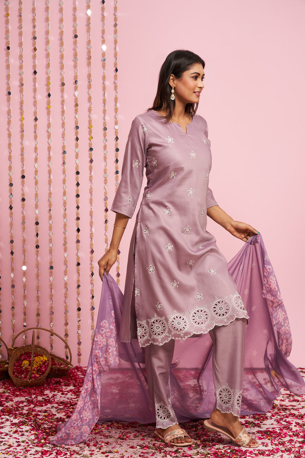 Cutwork Detail Kurti Set With Dupatta