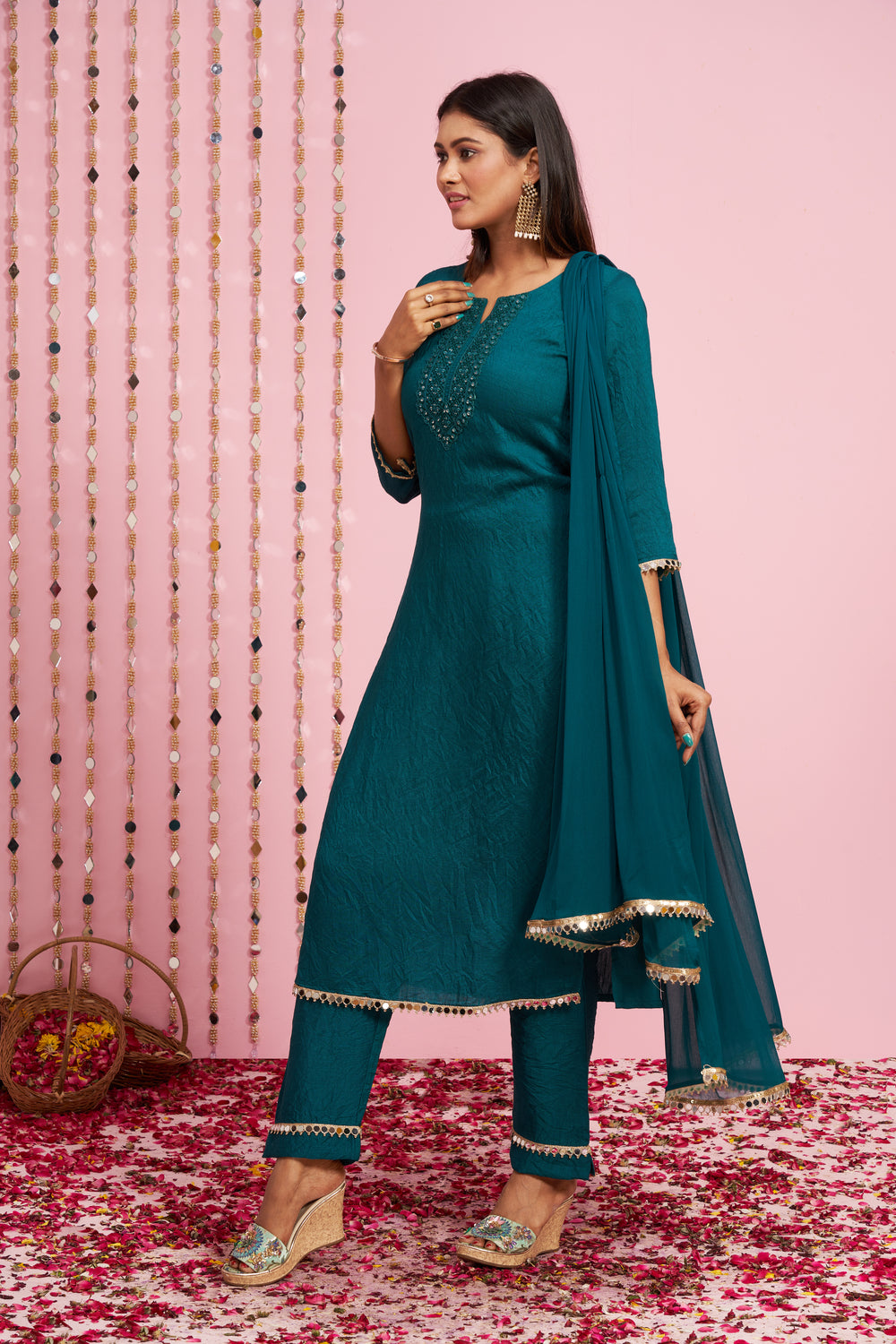 Lace Mirror Details Kurti Set With Dupatta