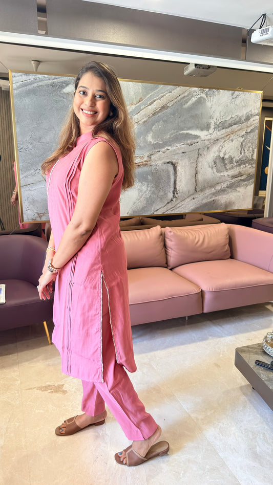 Dusty Pink Sleeveless Kurti Pant Set with Pearl Detailing