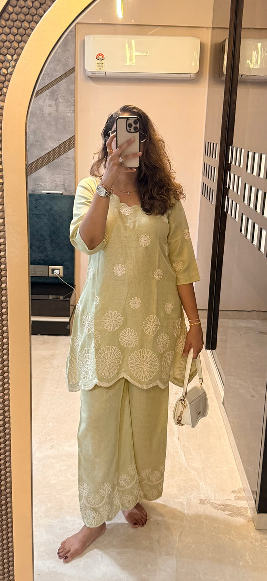Daisy Bloom Embroidered Linen Co-ord Set Pista