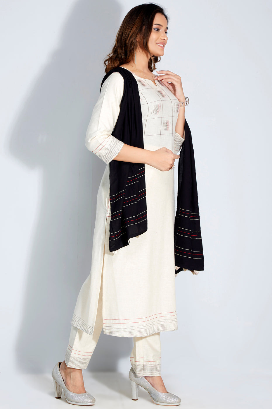 Embroidered Kurti Set With Dupatta