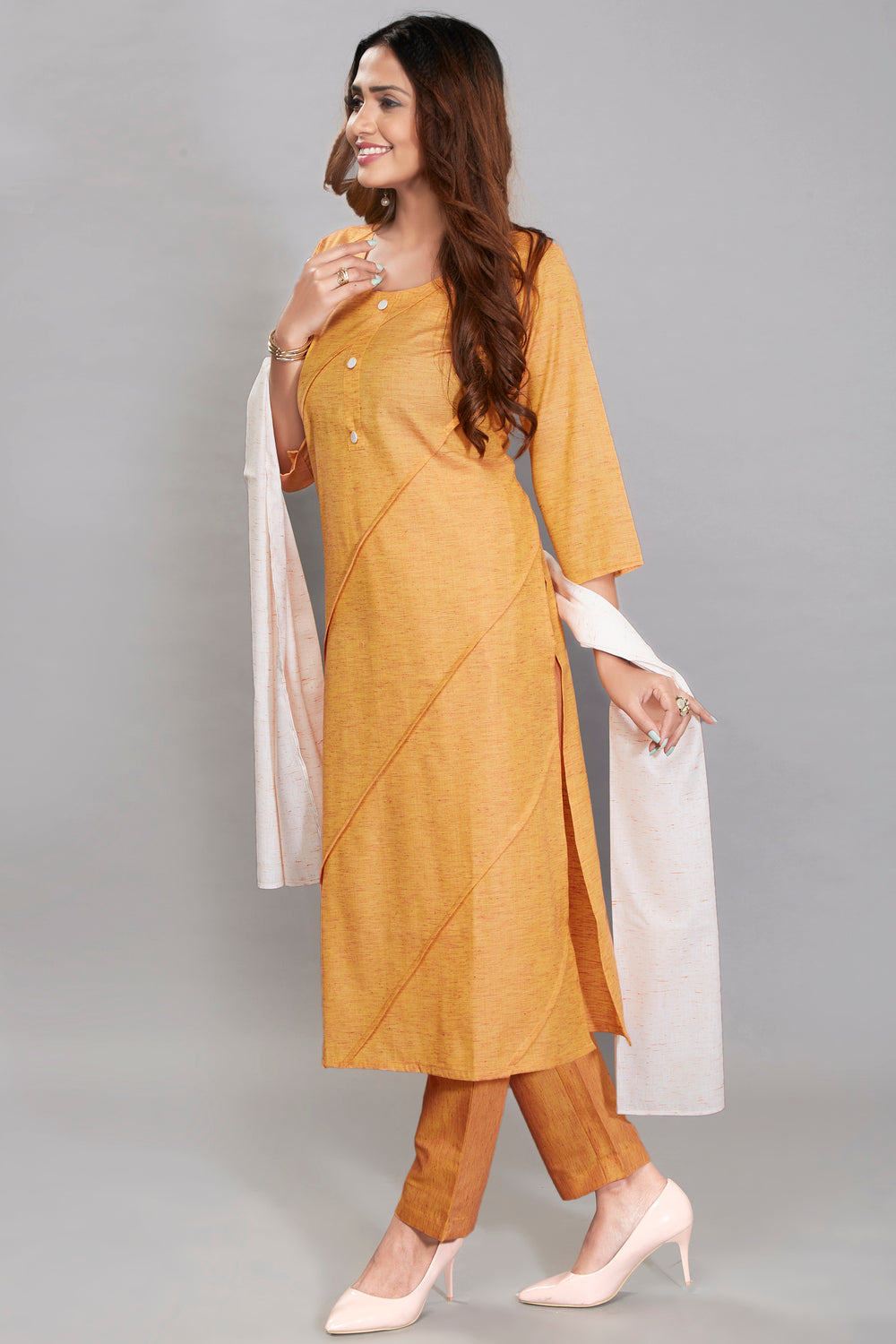 Kurti Set With Off White Color Dupatta