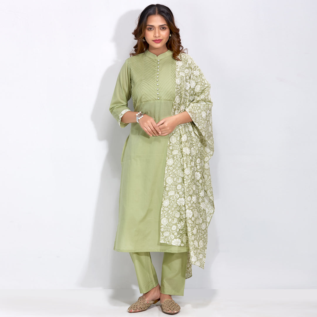 Kurti Set With Floral Printed Dupatta