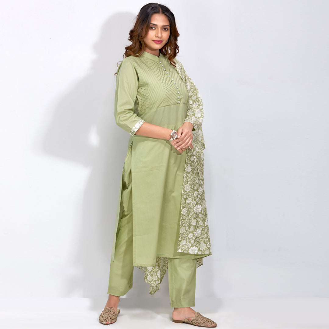 Kurti Set With Floral Printed Dupatta