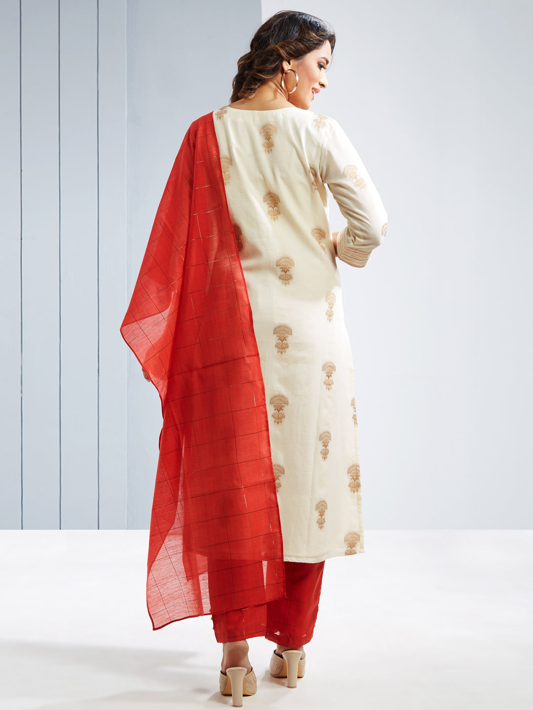 Embroidered Kurti Set With Dupatta