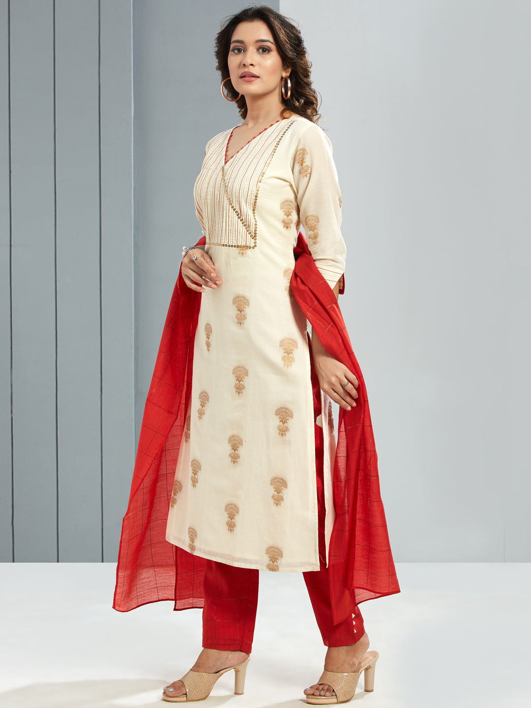 Embroidered Kurti Set With Dupatta