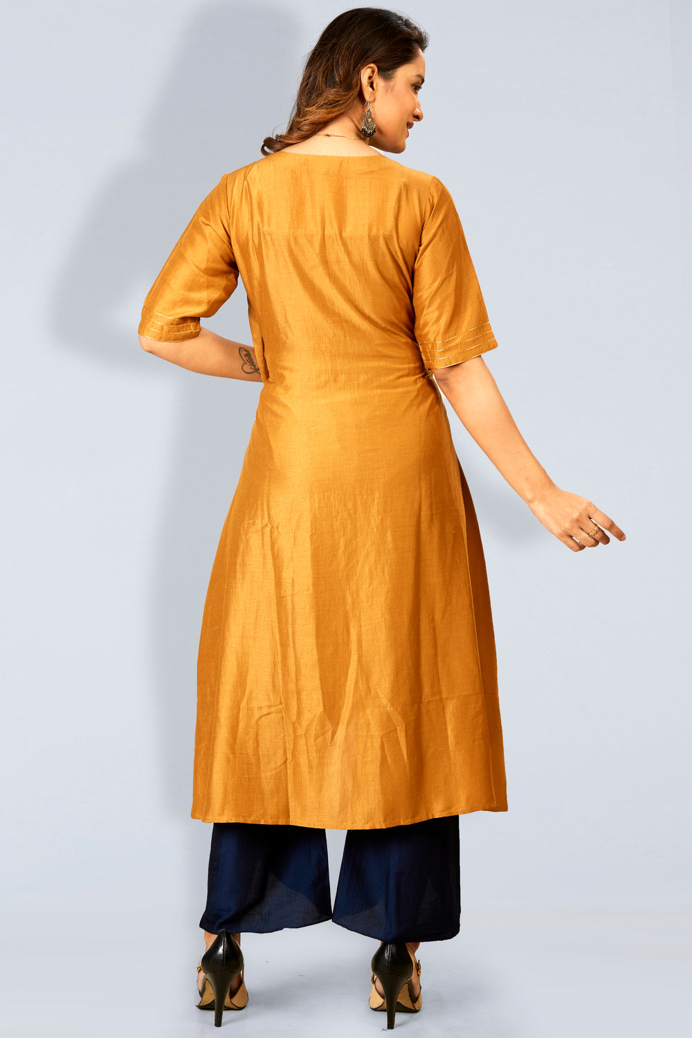 Cape Pattern Kurti With Tulip Pants