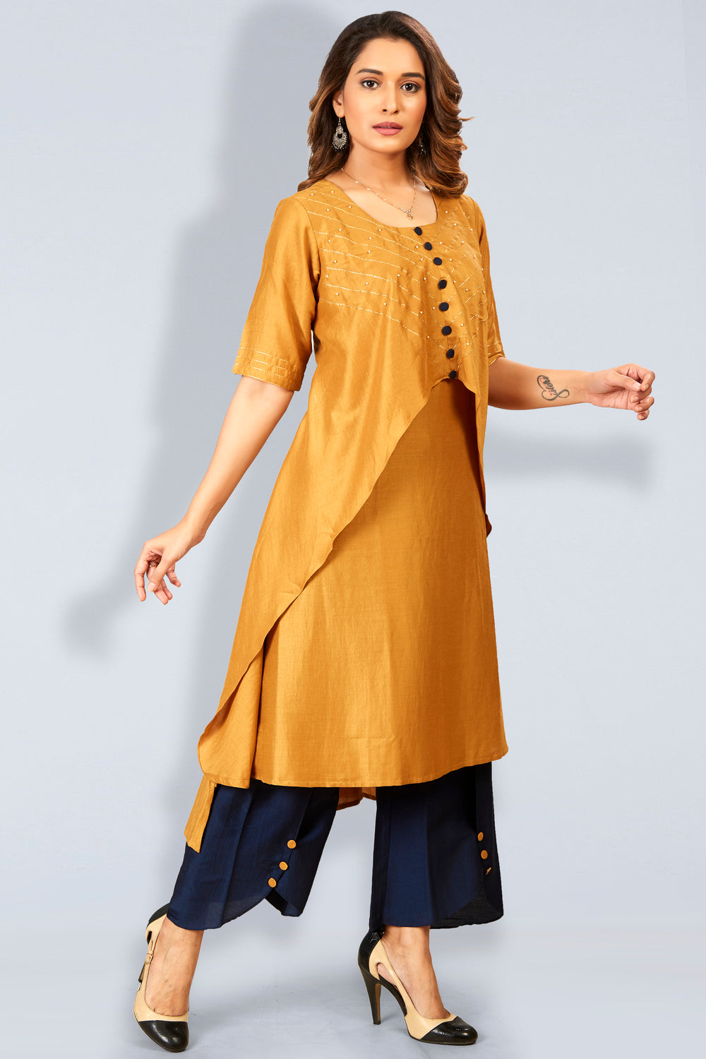 Cape Pattern Kurti With Tulip Pants